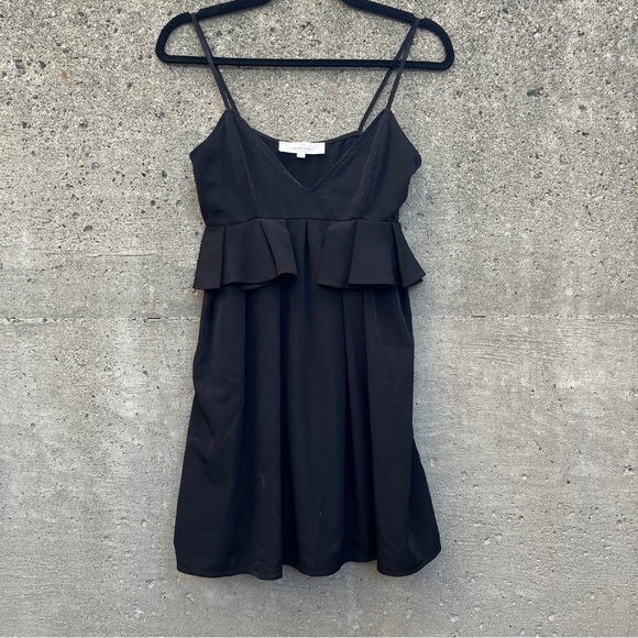 Classic Black Peplum Cami Dress Cocktail Evening - Picture 3 of 6